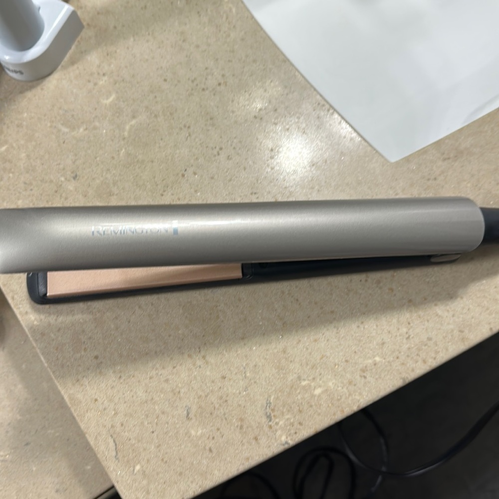Straightener